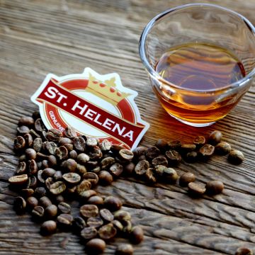 小角 . 手捻咖啡