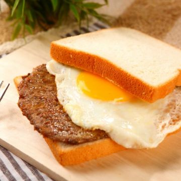 晨吉司漢肉排蛋吐司