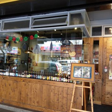 Two Little Monkey Bistro