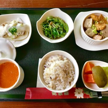 鹿鶴園蔬食養生館