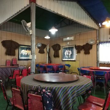 紅瓦屋風味餐廳