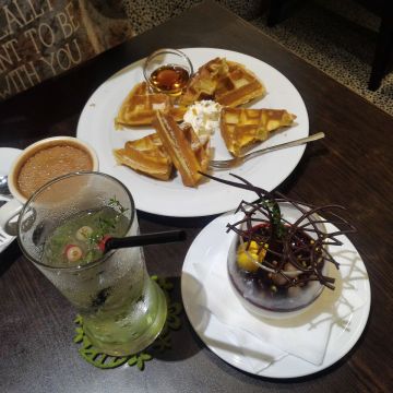 魚缸珈琲 Coffish