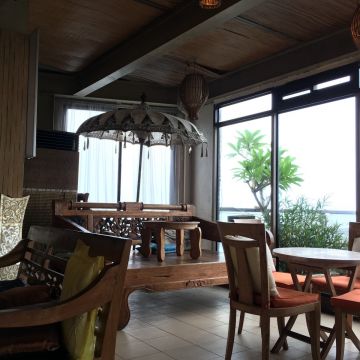 龜吼藍藍海咖啡