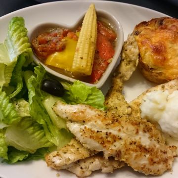 NO.17 Brunch table & More