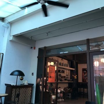 向口咖啡館 My Corner My Place