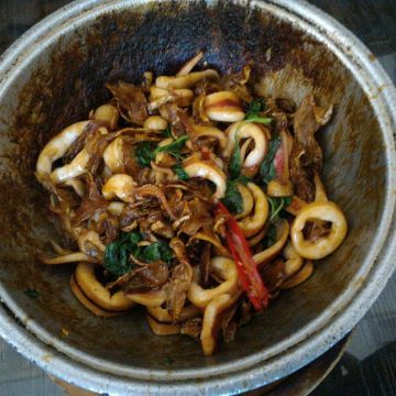 大腳印複合餐廳