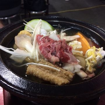 斗六老牌專業石頭火鍋