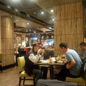 潮坊港式飲茶自助百匯 高雄博愛店