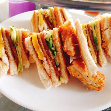 幸運草庭園早餐