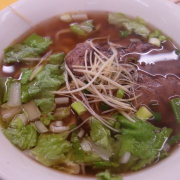 鼎園牛肉麵館