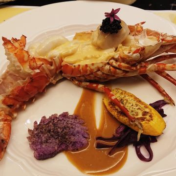 圓桌鐵板燒涮涮鍋 Round Table Teppanyaki Shabu-Shabu