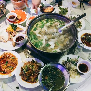 一極鮮生猛現撈熱炒