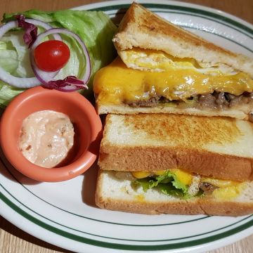 (已歇業)YumYum Deli