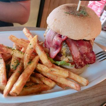 旅城 Voyage Bistro & Bar