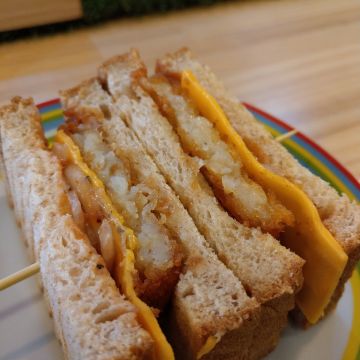 肉Sandwich 龍岡店