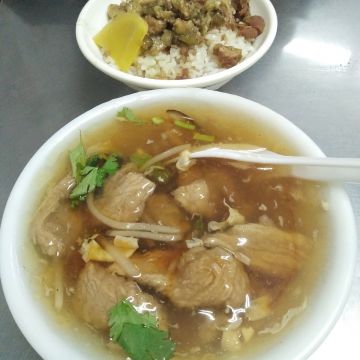 阿坤伯香菇肉羹