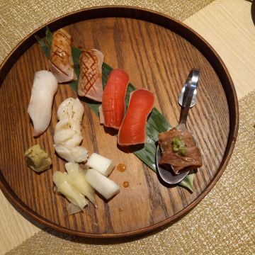 親不知丼飯、壽司