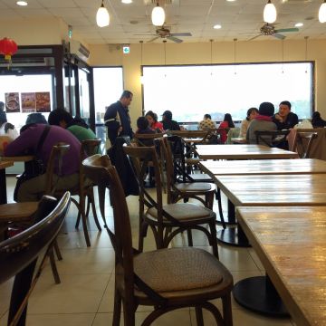 復興航棧‧幸福烘焙屋（中壢店）