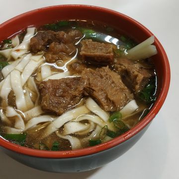黃家牛肉麵（苓雅店）