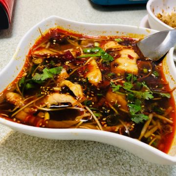 沙里仙鱘龍魚餐廳