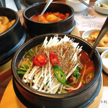 水剌 光復店 Surah Korean Cuisine