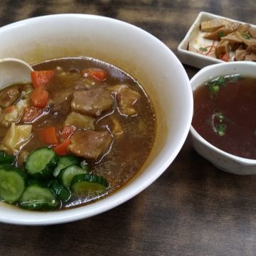 沛園牛肉麵