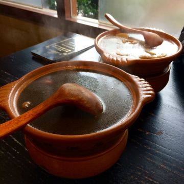 龍涎居雞膳食坊（松山店）