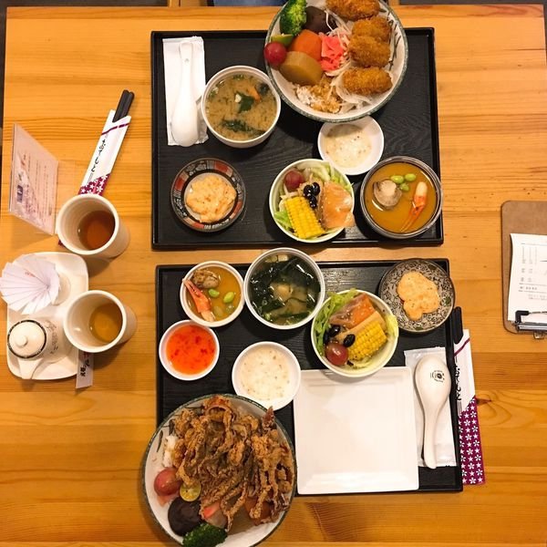 #日式#巨蛋食圈#騰戶丼飯專賣店-豐富的內容物#Rain#高雄