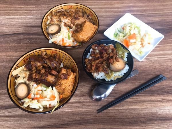 #台式#凹子底食圈#皇品霸王豬腳-原來這就是腿庫~~~#Rain#高雄