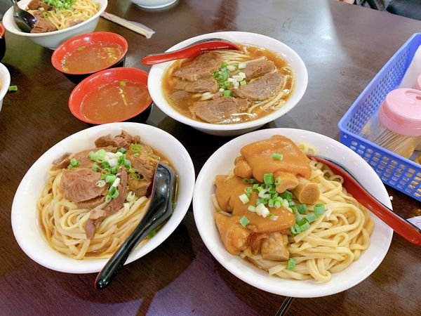 #台式#鹽埕食圈#港園牛肉麵-再比分家的!