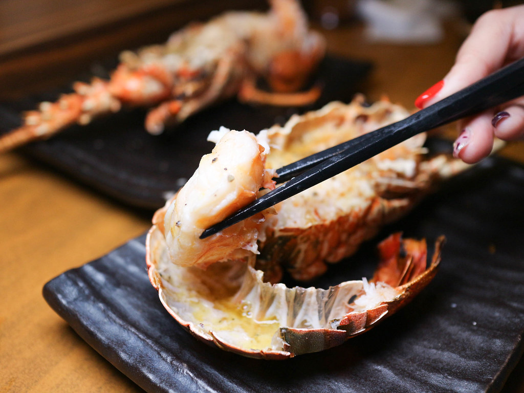 (行天宮站/南京復興站)中山區美食聚餐約會,川賀 燒烤居酒屋,中山區宵夜地點,用心製作出好料理,大推海膽,圓鱈下巴