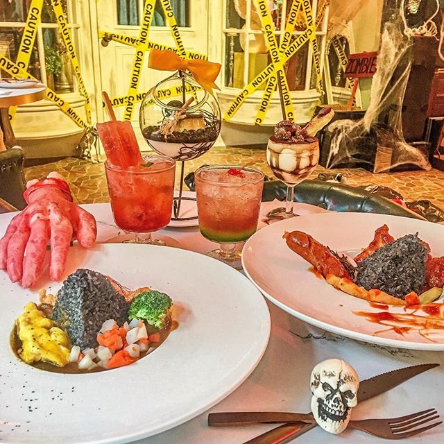 台中人應該對這間店很熟悉吧！最廣為人知的就是他厲害的裝潢跟濃濃的英倫風吧🇬🇧