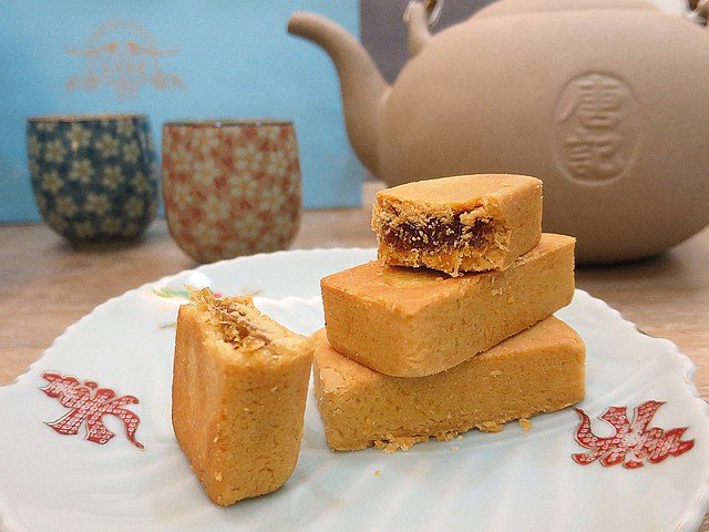 【台南伴手禮】赤崁璽樓鳳梨酥-福祿壽鳳梨酥，100％的土鳳梨餡，吃的到鳳梨絲及原味顆粒!