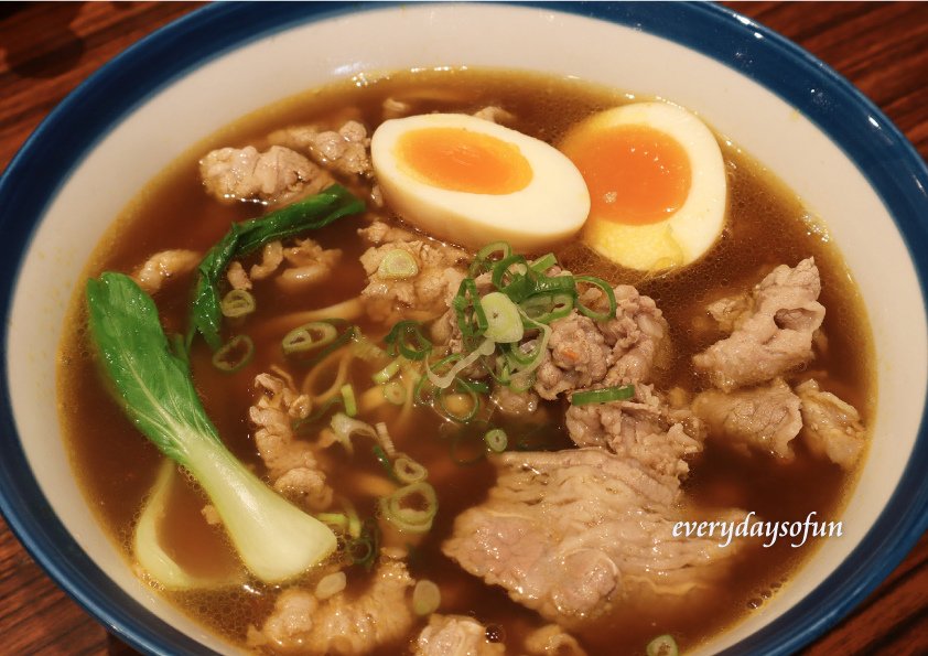 ∥嘉義食記∥九條牛牛肉麵，多種麵條可選擇，濃郁湯頭搭配彈牙麵條，嘉義牛肉麵推薦！