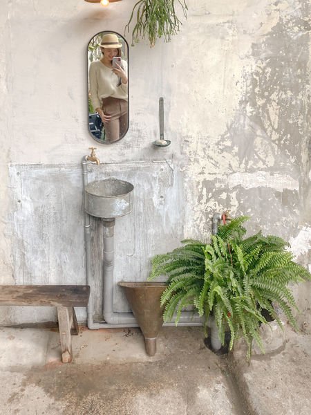  【卜卜商店】台北中山站 - 網美打卡新寵：台南波哥茶飲打造的老屋秘境！還有販售超多可愛食器，療癒綠意及老房子的滿滿溫度無比愜意！