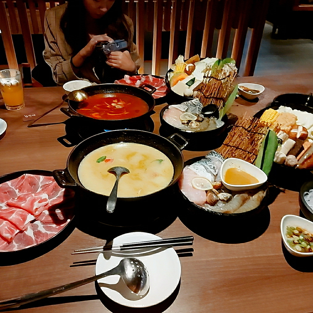 【西門美食】打狗霸日式火鍋~海鮮配料超滿足!夏季限定泰式酸辣海鮮鍋｜打狗霸TAKAO火鍋推薦